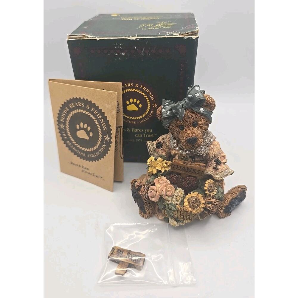 1995 Boyds Bears & Friends Justina The‎ Message Bearer Figurine U311